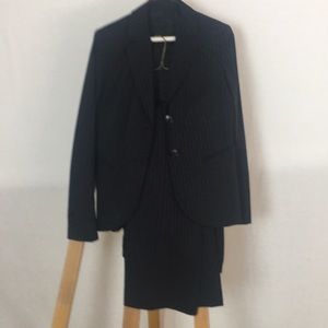 Women’s size 2 pinstripe pant suit